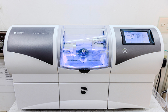 CAD／CAM（セレック）